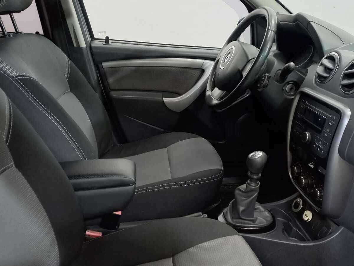 Renault Duster с пробегом — 2012 год. Фото: #9