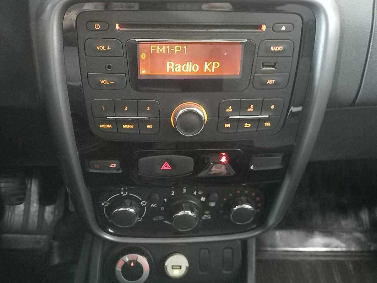 Renault Duster с пробегом — 2012 год. Фото: #12