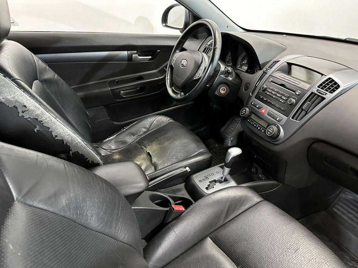 Kia Ceed с пробегом — 2008 год. Фото: #9