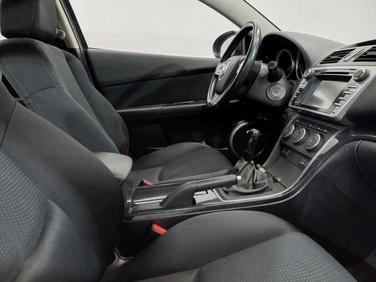 Mazda 6 с пробегом — 2008 год. Фото: #9