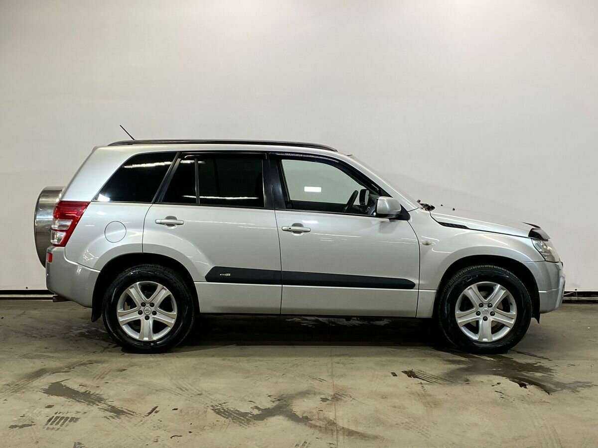 Suzuki Grand Vitara с пробегом — 2006 год. Фото: #4