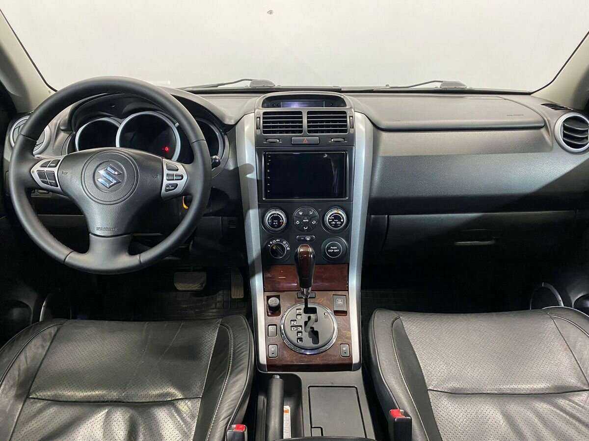 Suzuki Grand Vitara с пробегом — 2006 год. Фото: #5