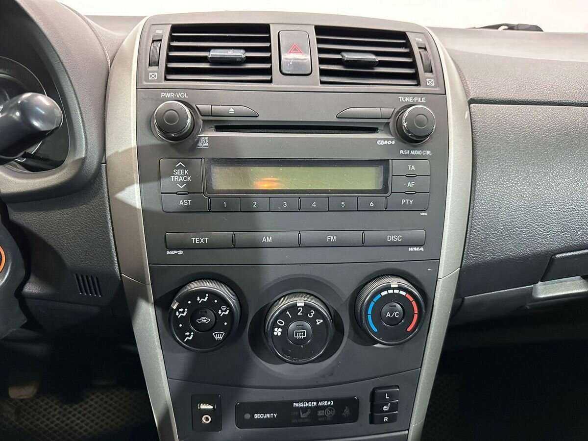 Toyota Corolla с пробегом — 2008 год. Фото: #12