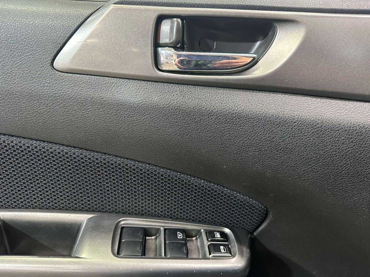 Subaru Forester с пробегом — 2011 год. Фото: #15