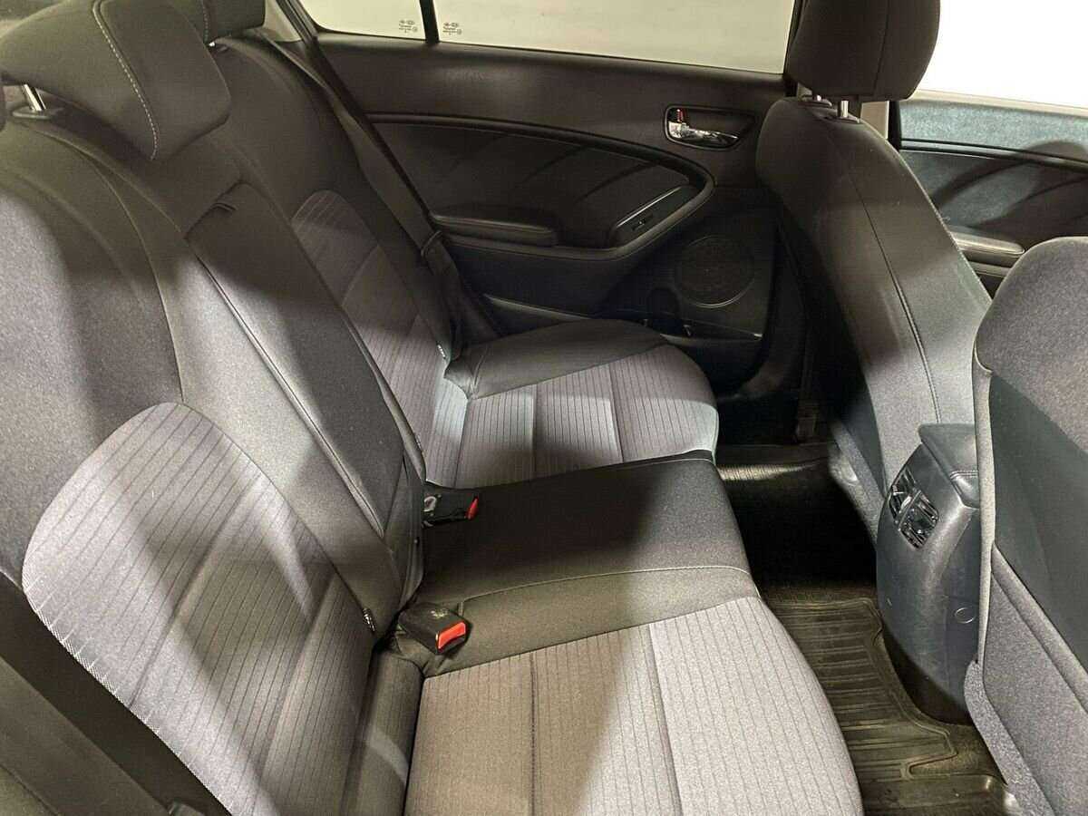Kia Cerato с пробегом — 2018 год. Фото: #10