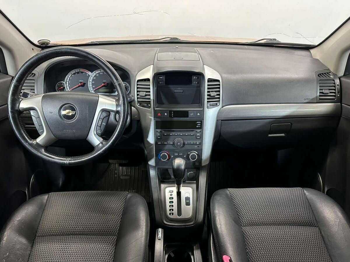 Chevrolet Captiva с пробегом — 2007 год. Фото: #8