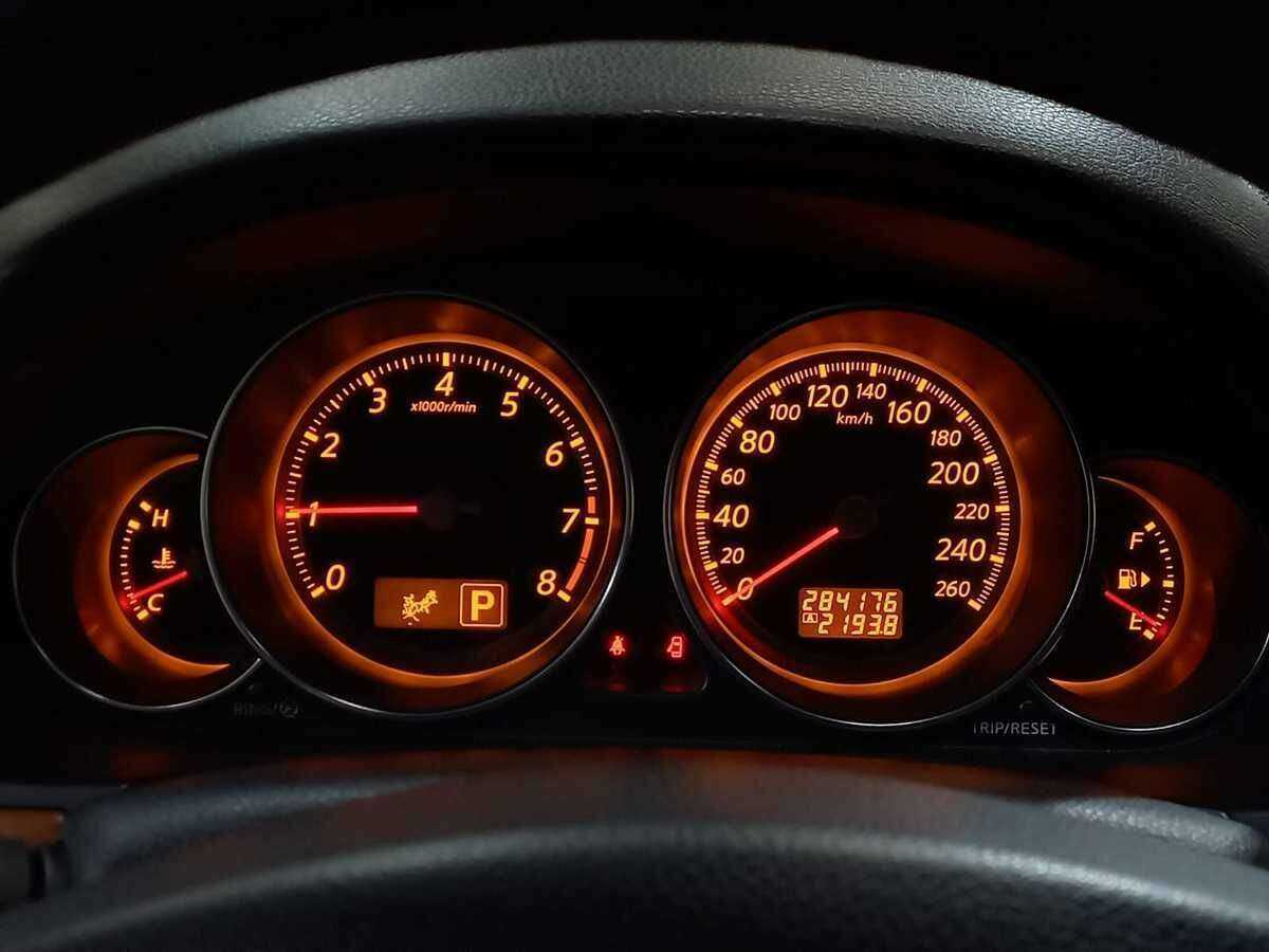 Infiniti M с пробегом — 2006 год. Фото: #9