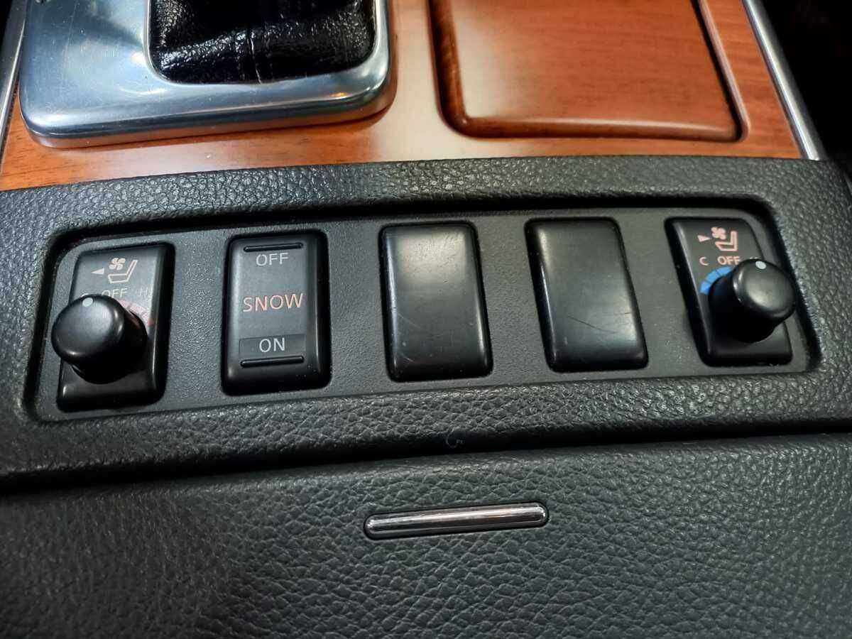 Infiniti M с пробегом — 2006 год. Фото: #14