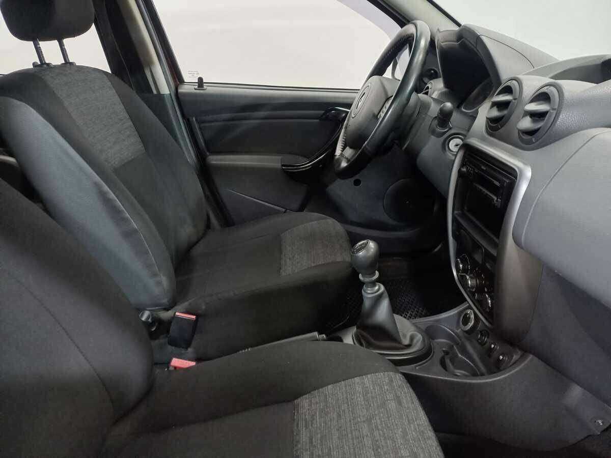 Renault Duster с пробегом — 2012 год. Фото: #9