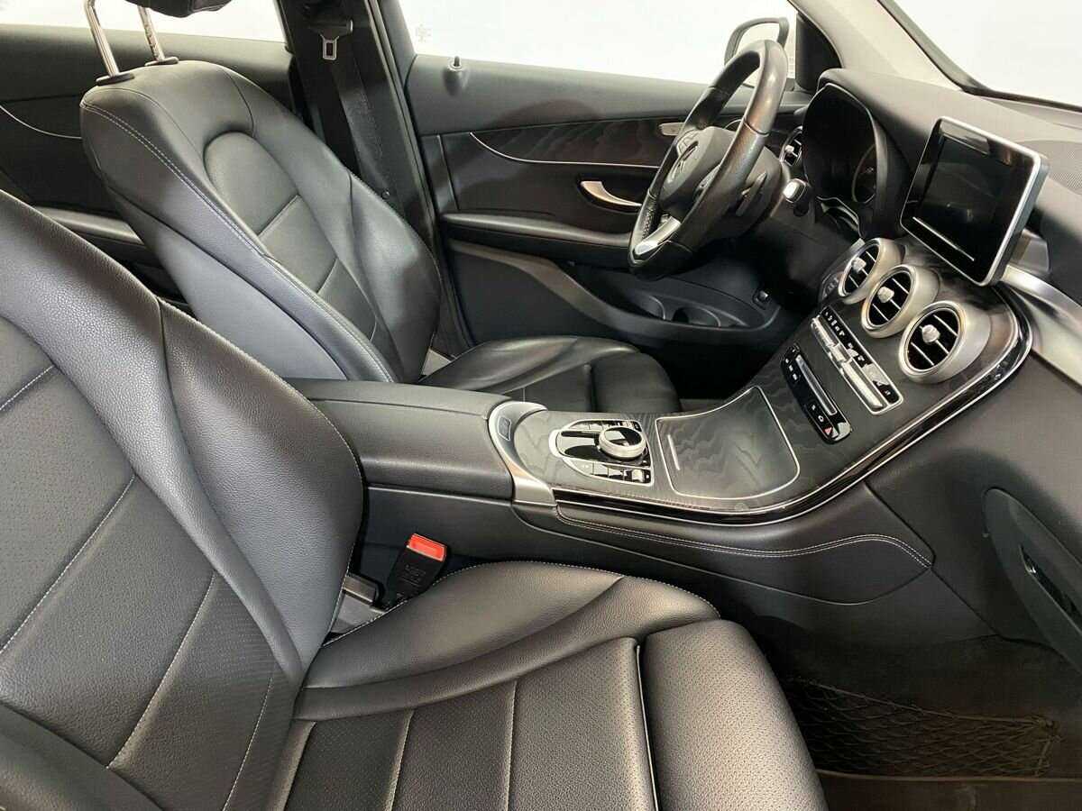 Mercedes-Benz GLC с пробегом — 2018 год. Фото: #9