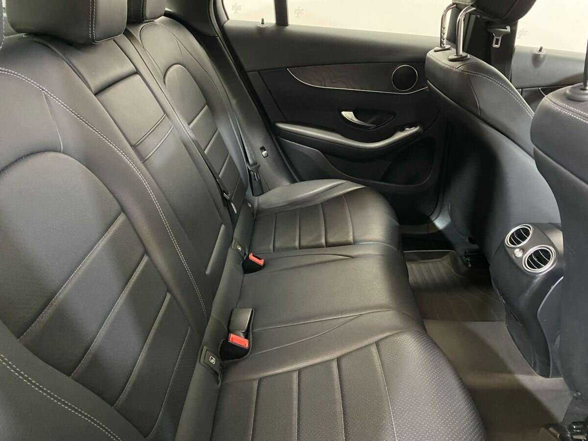 Mercedes-Benz GLC с пробегом — 2018 год. Фото: #10