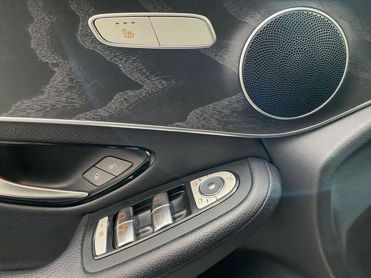 Mercedes-Benz GLC с пробегом — 2018 год. Фото: #17