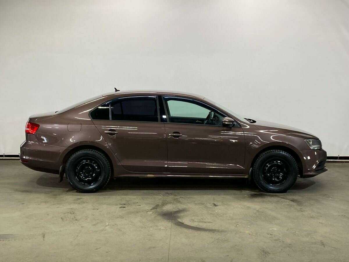 Volkswagen Jetta с пробегом — 2014 год. Фото: #3