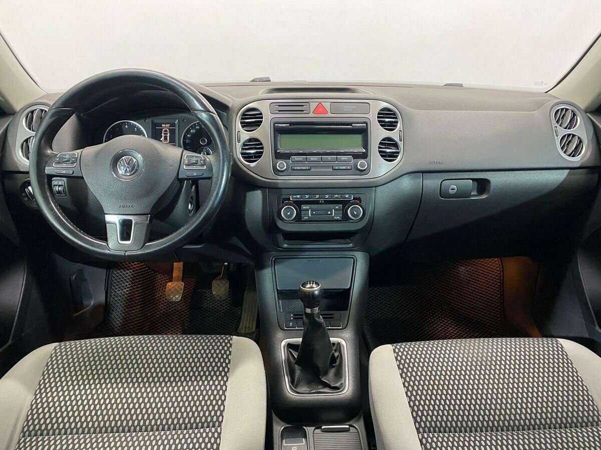 Volkswagen Tiguan с пробегом — 2011 год. Фото: #8