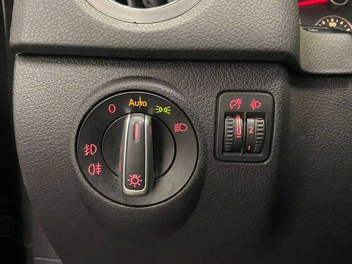 Volkswagen Tiguan с пробегом — 2011 год. Фото: #15