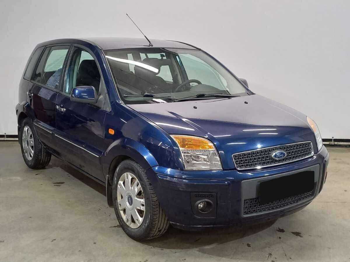 Ford Fusion с пробегом — 2010 год. Фото: #2