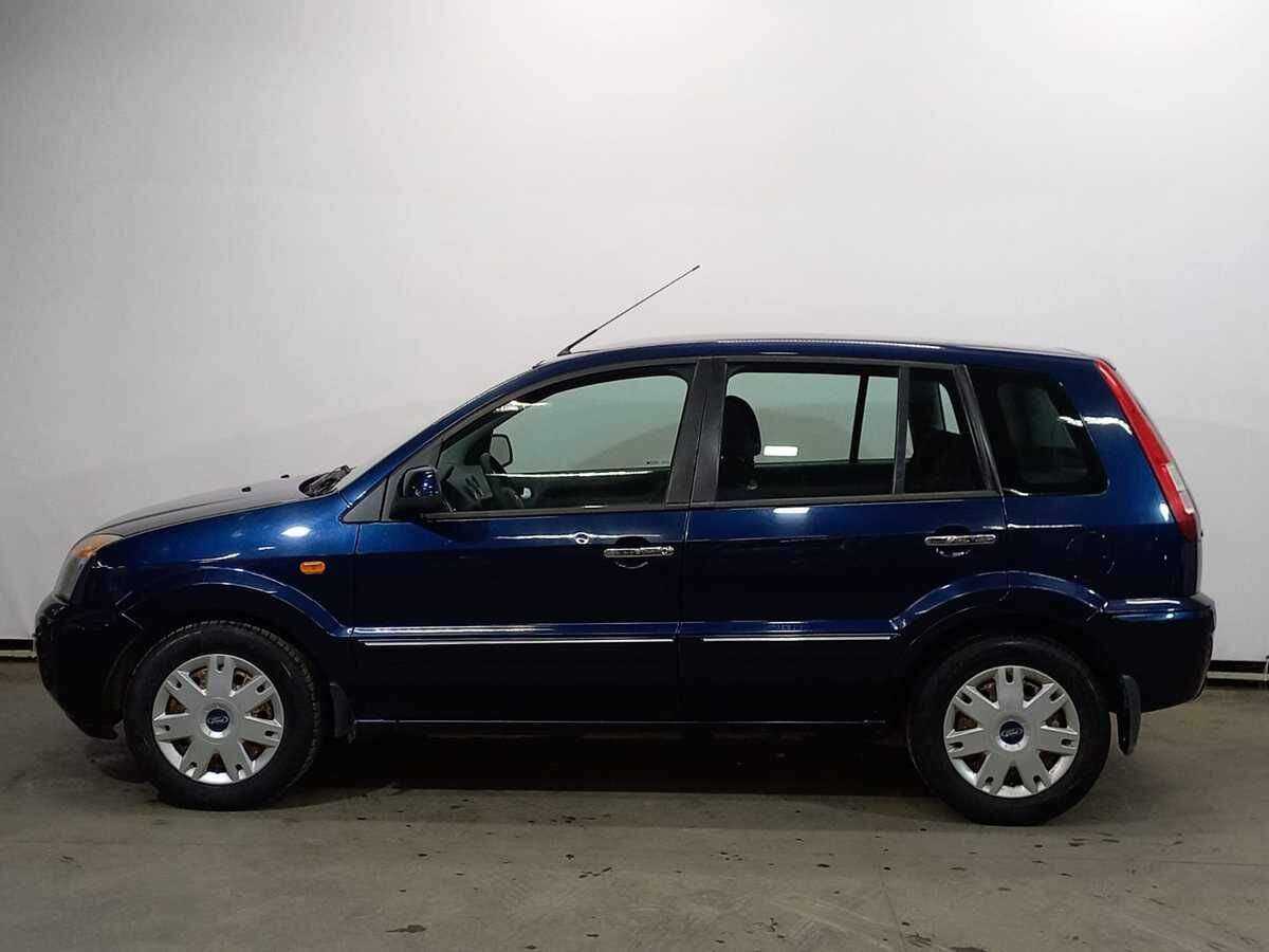 Ford Fusion с пробегом — 2010 год. Фото: #7