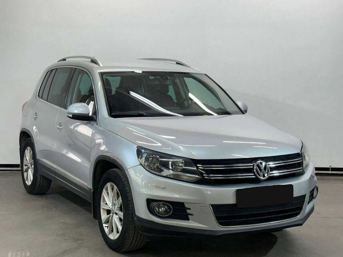 Volkswagen Tiguan с пробегом — 2011 год. Фото: #2