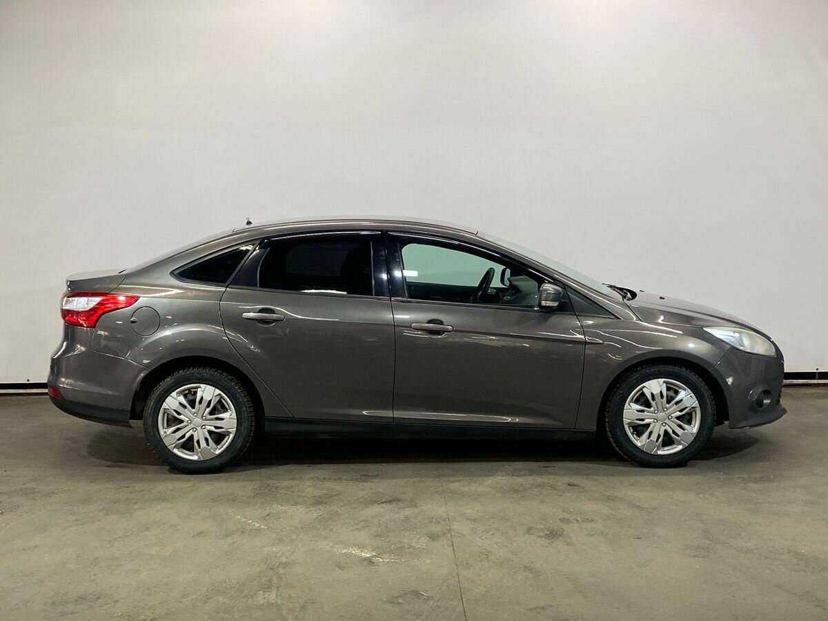 Ford Focus с пробегом — 2011 год. Фото: #3