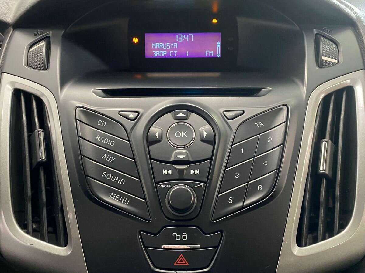 Ford Focus с пробегом — 2011 год. Фото: #13