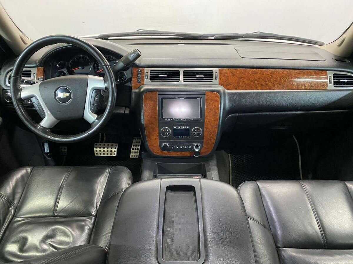 Chevrolet Tahoe с пробегом — 2008 год. Фото: #10