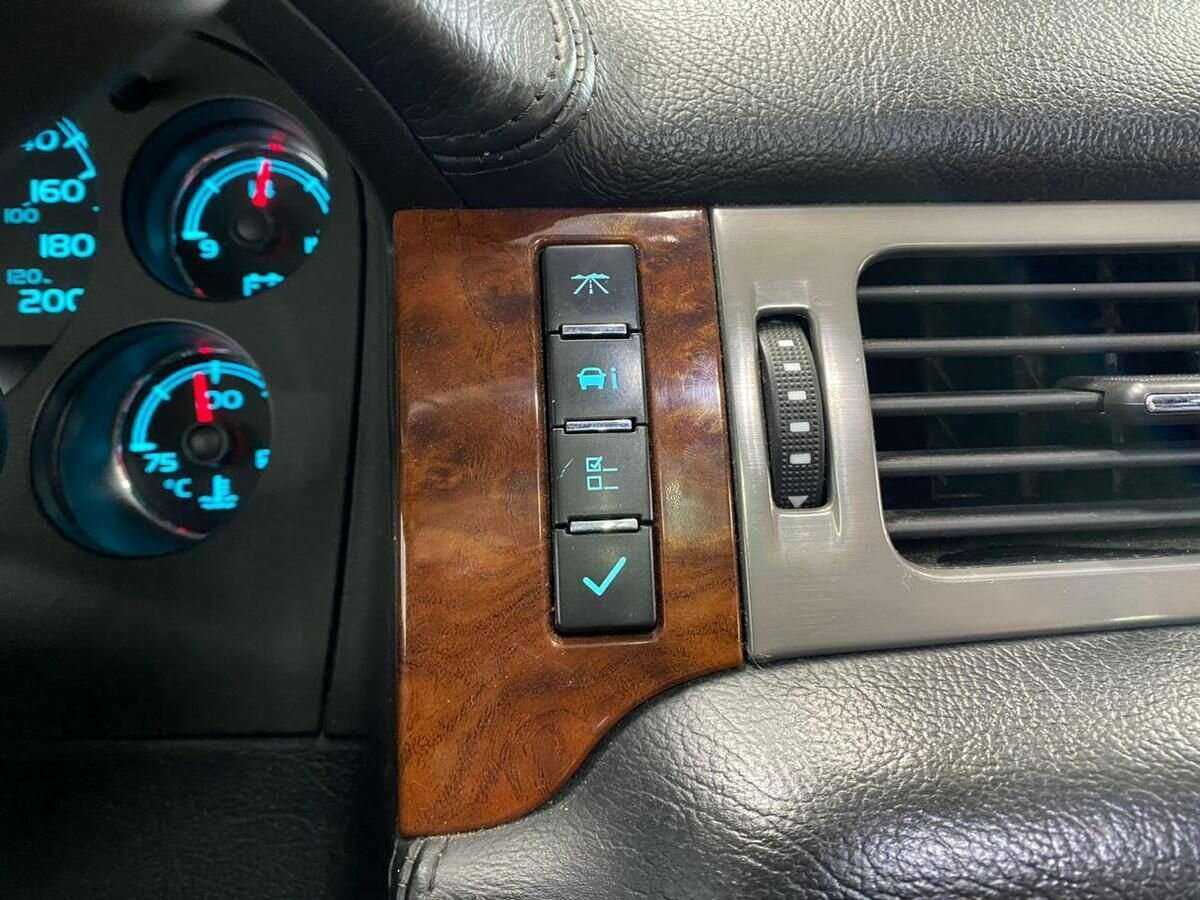 Chevrolet Tahoe с пробегом — 2008 год. Фото: #13