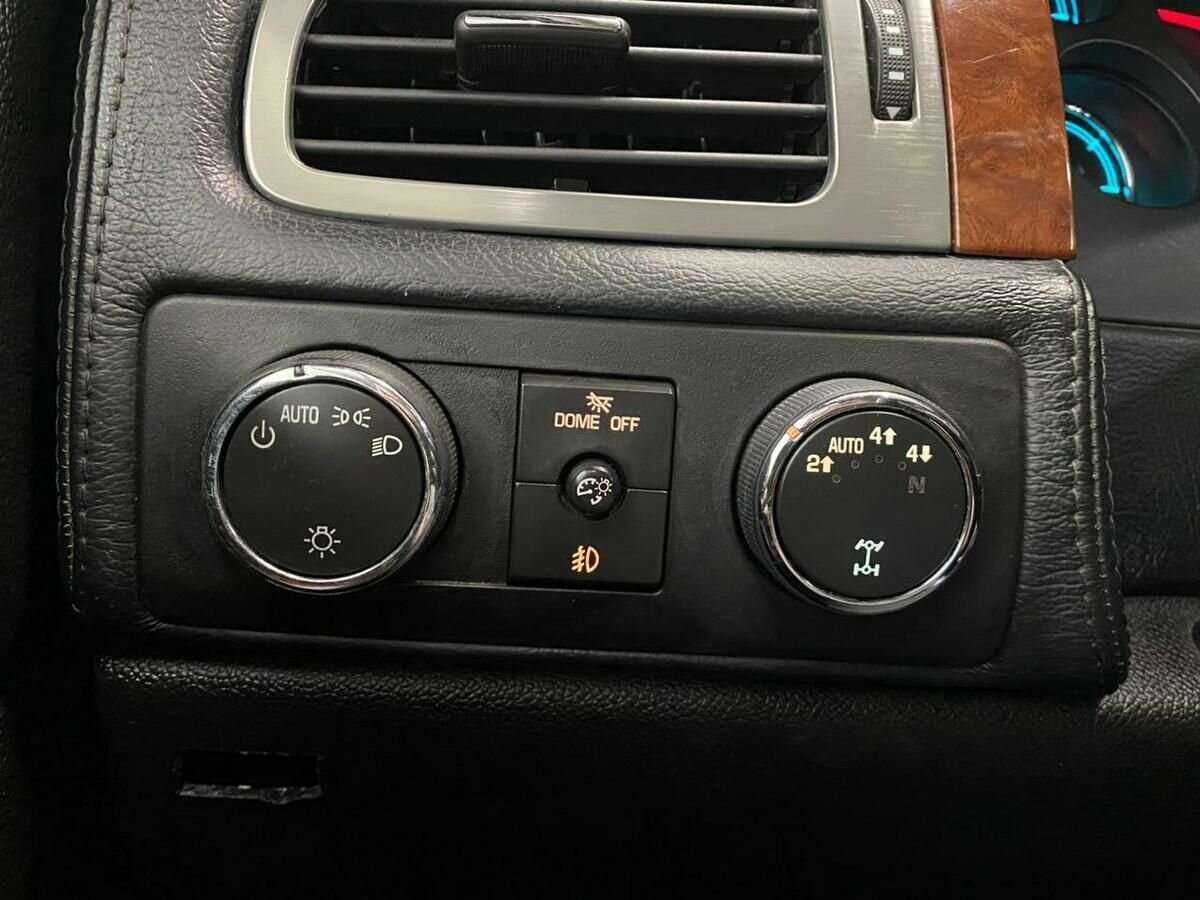 Chevrolet Tahoe с пробегом — 2008 год. Фото: #14