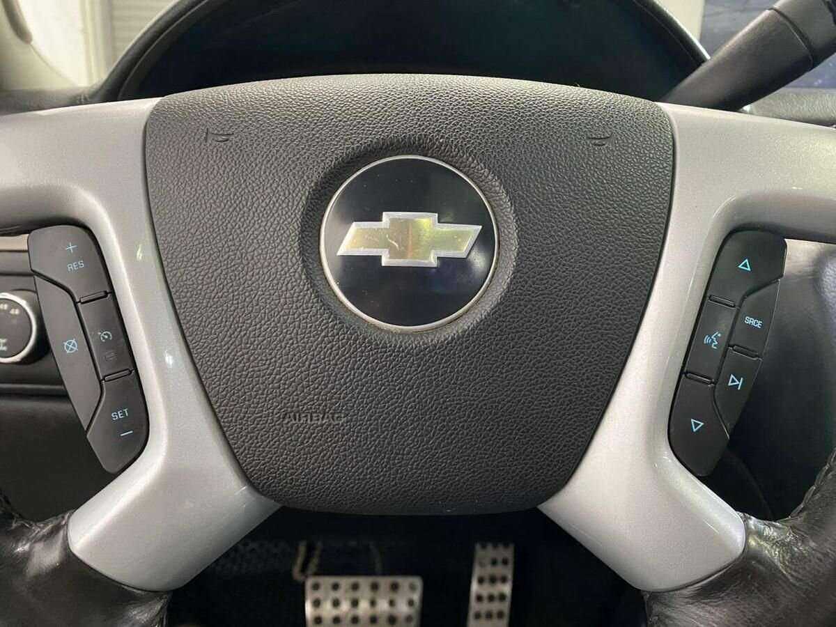 Chevrolet Tahoe с пробегом — 2008 год. Фото: #15