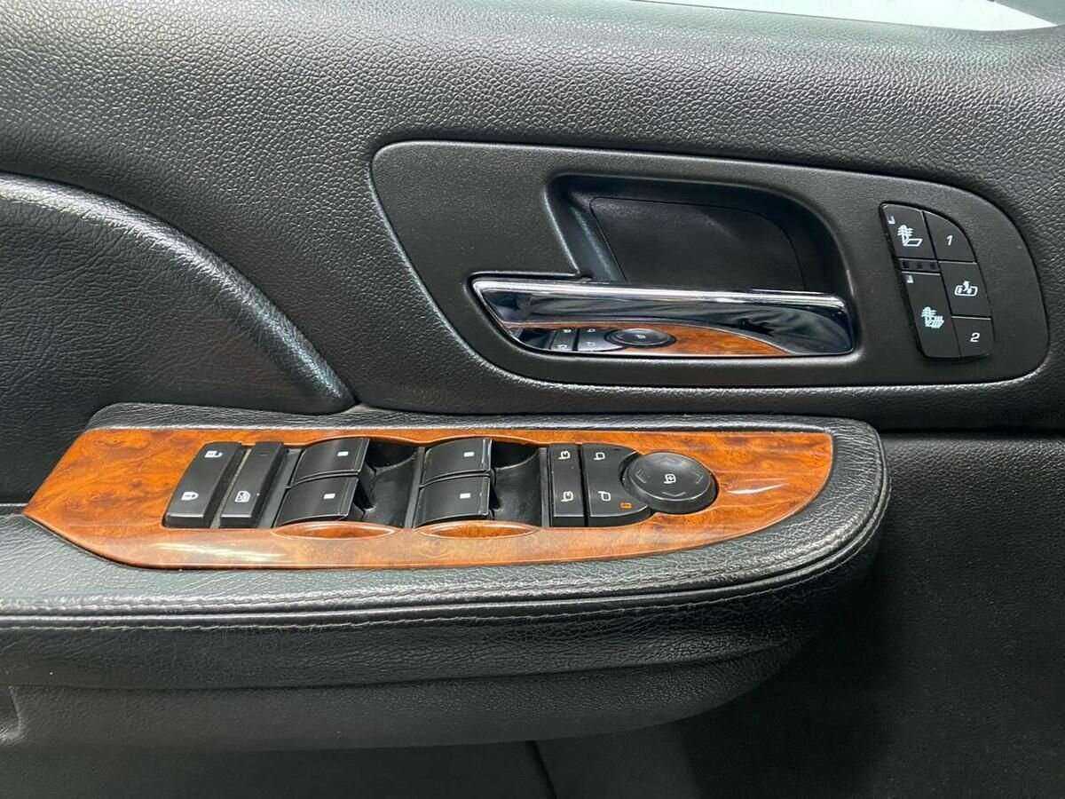 Chevrolet Tahoe с пробегом — 2008 год. Фото: #16