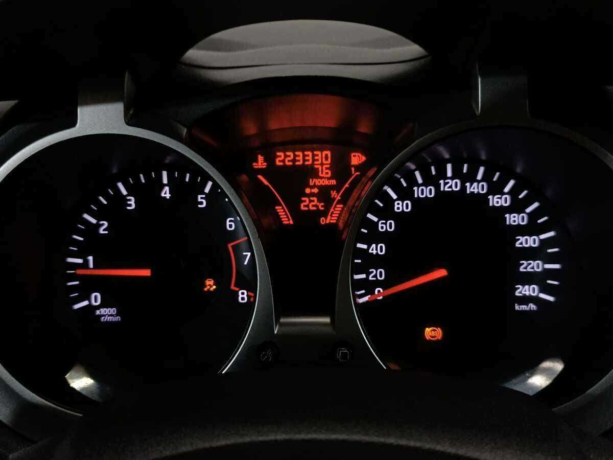 Nissan Juke с пробегом — 2011 год. Фото: #12