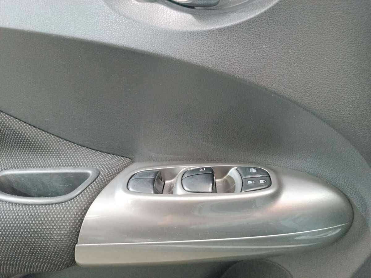 Nissan Juke с пробегом — 2011 год. Фото: #16