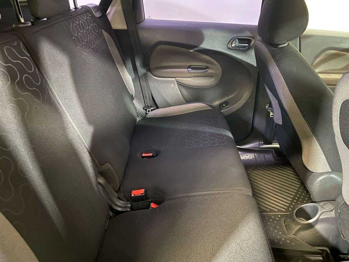 Citroen C3 Picasso с пробегом — 2012 год. Фото: #10