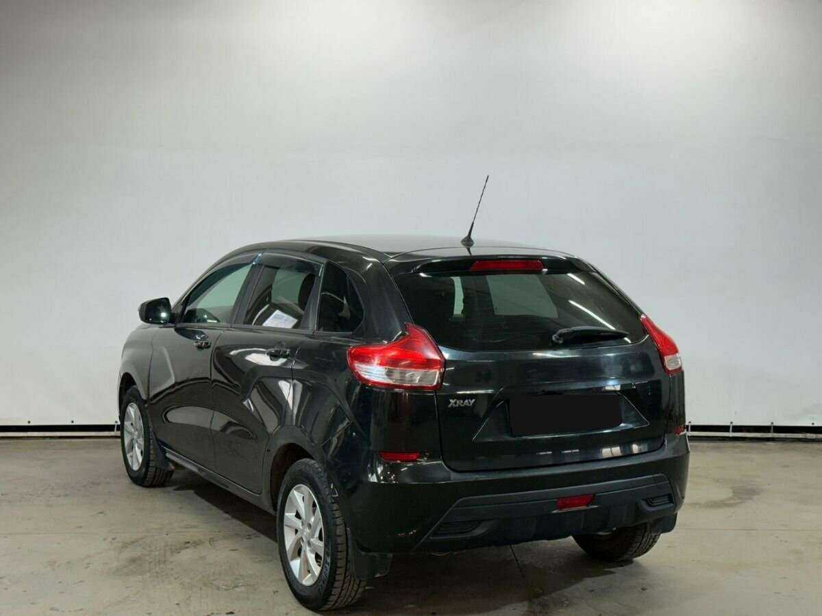 Lada (ВАЗ) XRAY с пробегом — 2017 год. Фото: #6