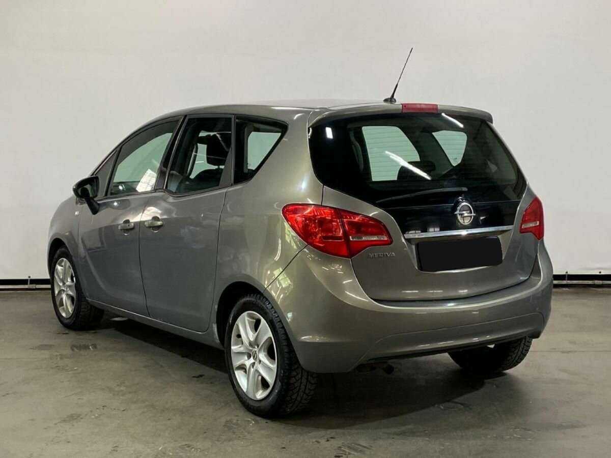 Opel Meriva с пробегом — 2011 год. Фото: #6