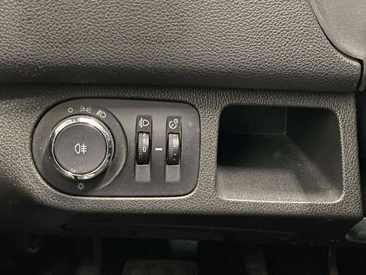 Opel Meriva с пробегом — 2011 год. Фото: #15