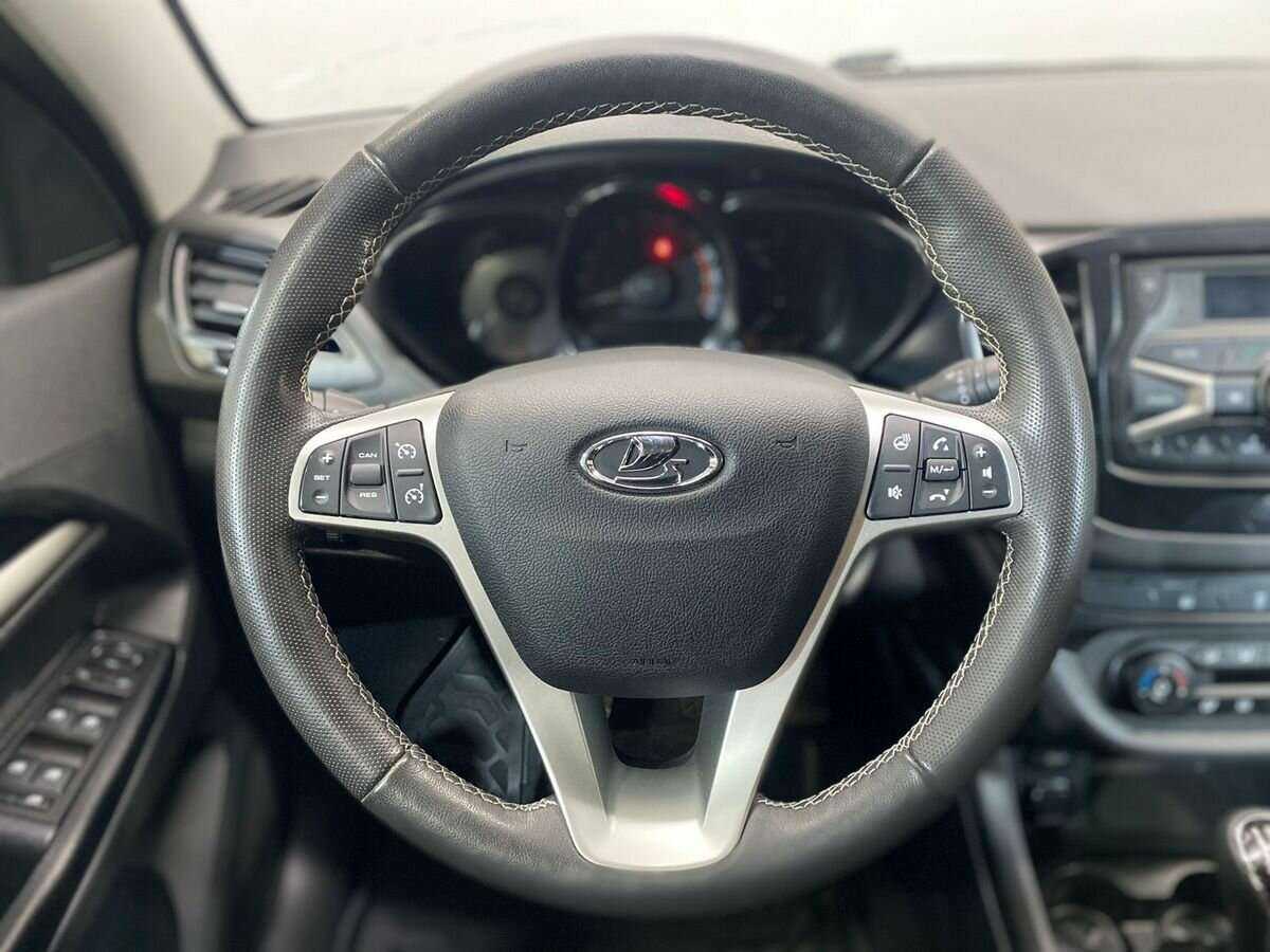 Lada (ВАЗ) Vesta с пробегом — 2021 год. Фото: #11