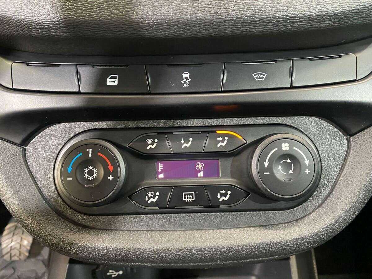 Lada (ВАЗ) Vesta с пробегом — 2021 год. Фото: #14