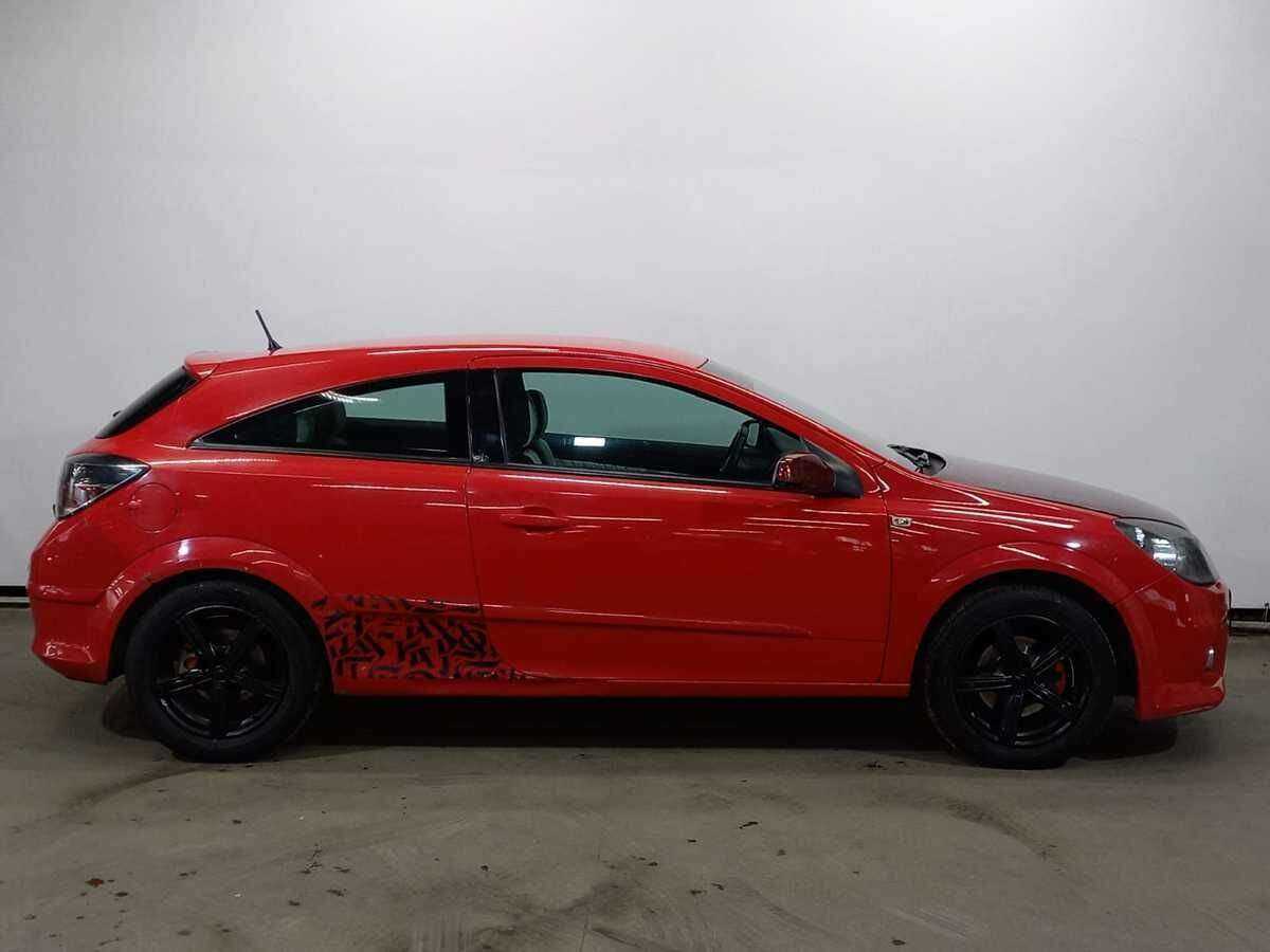 Opel Astra с пробегом — 2008 год. Фото: #3