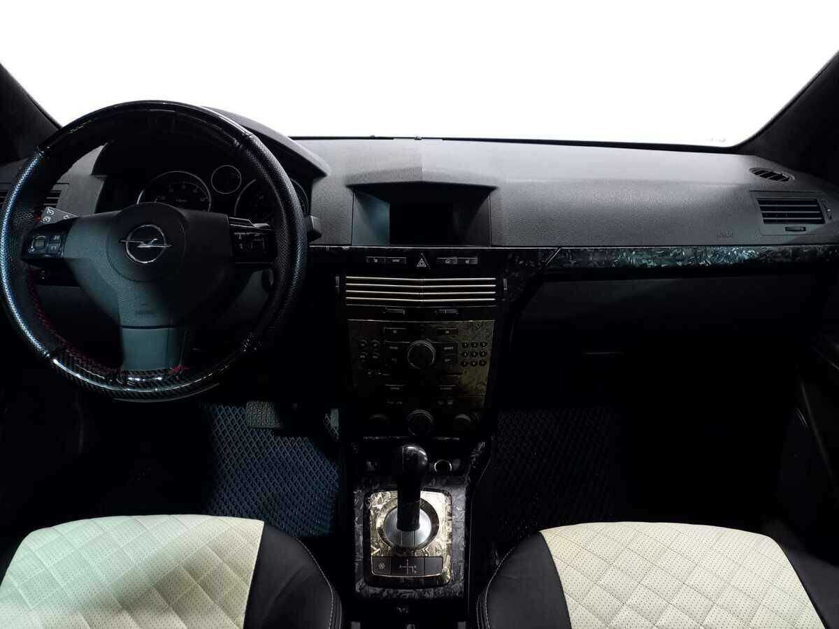 Opel Astra с пробегом — 2008 год. Фото: #8