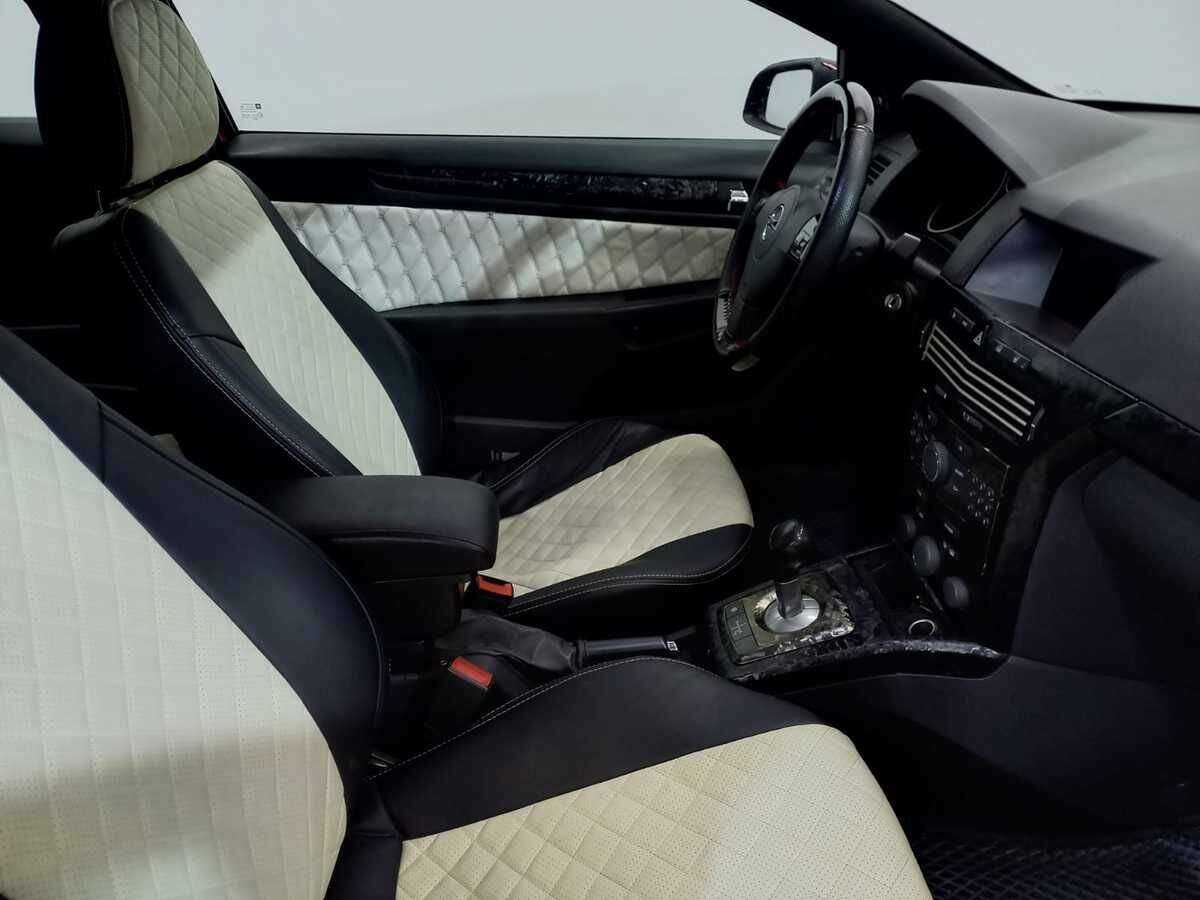 Opel Astra с пробегом — 2008 год. Фото: #9