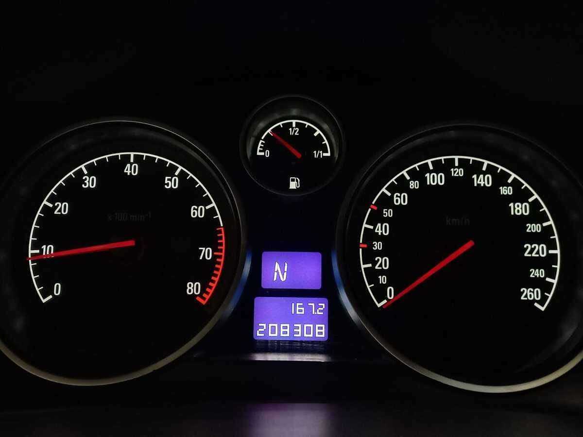 Opel Astra с пробегом — 2008 год. Фото: #11