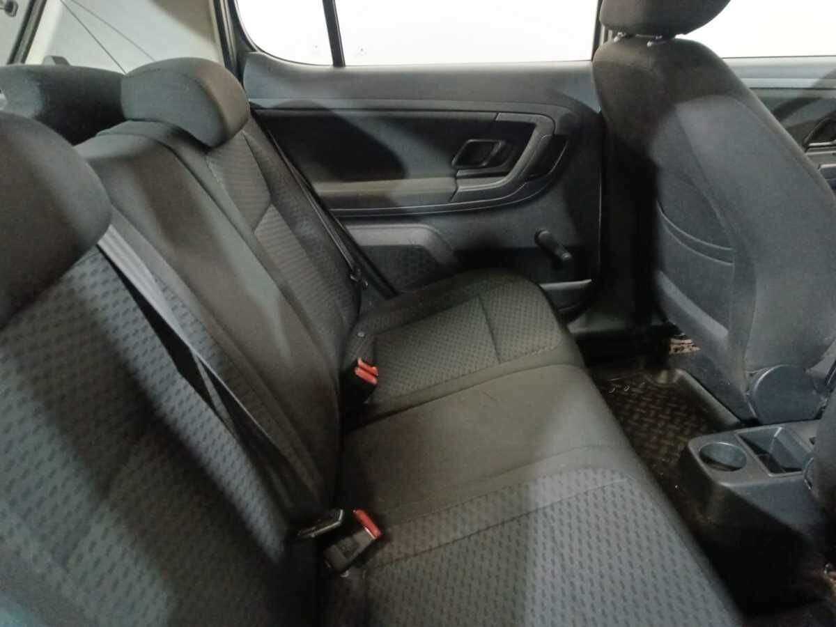 Skoda Fabia с пробегом — 2010 год. Фото: #9