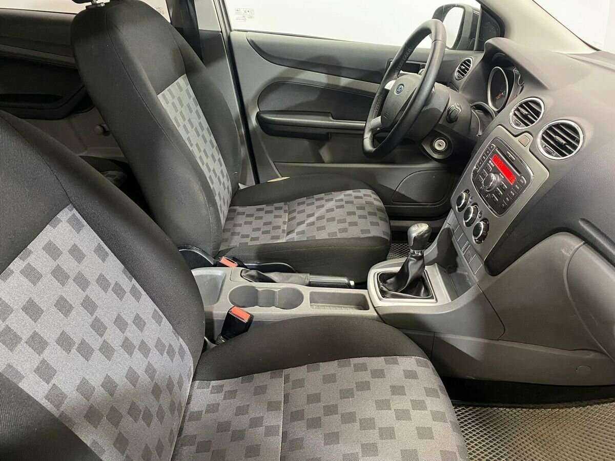 Ford Focus с пробегом — 2008 год. Фото: #9