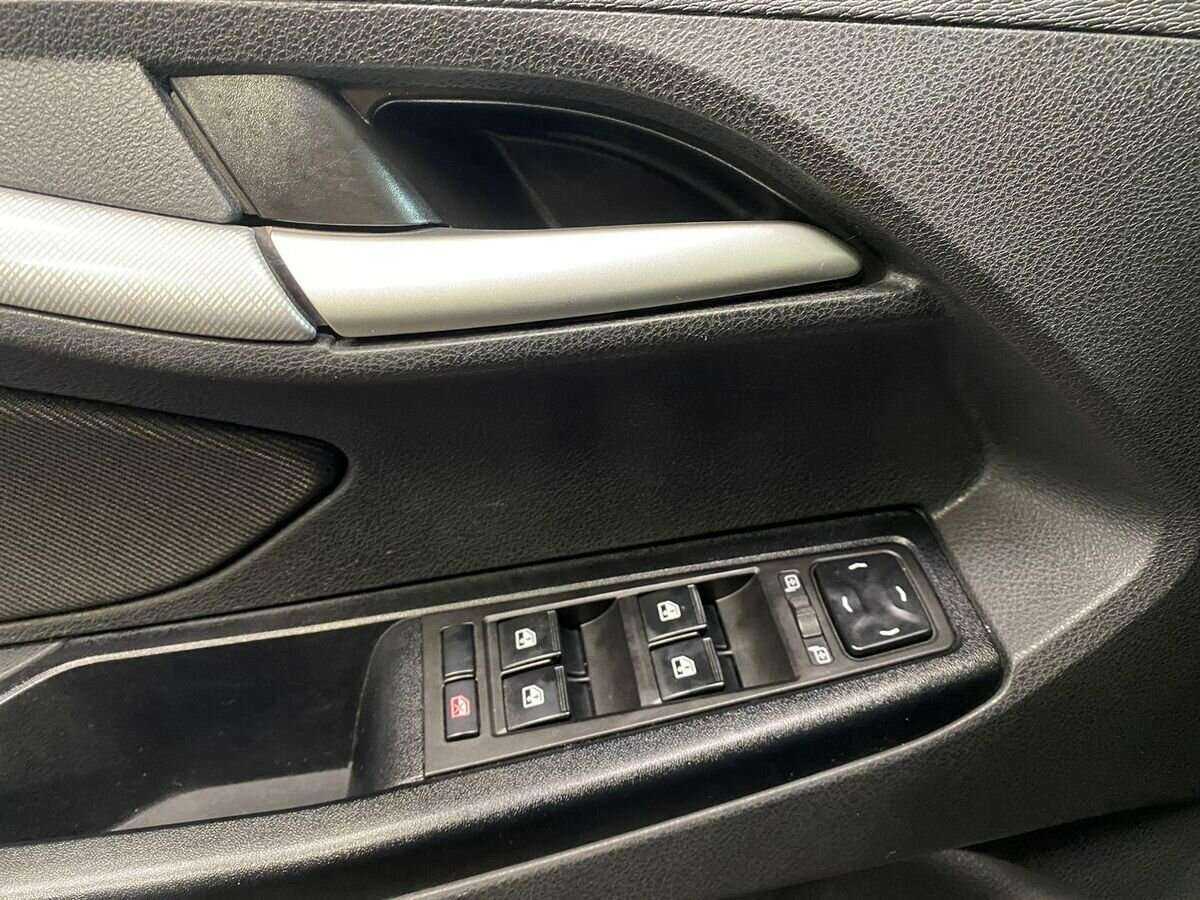 Lada (ВАЗ) Vesta с пробегом — 2018 год. Фото: #16