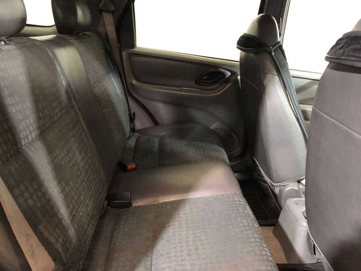 Ford Escape с пробегом — 2000 год. Фото: #10