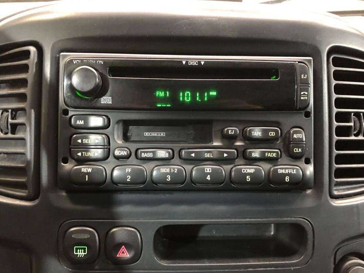 Ford Escape с пробегом — 2000 год. Фото: #14