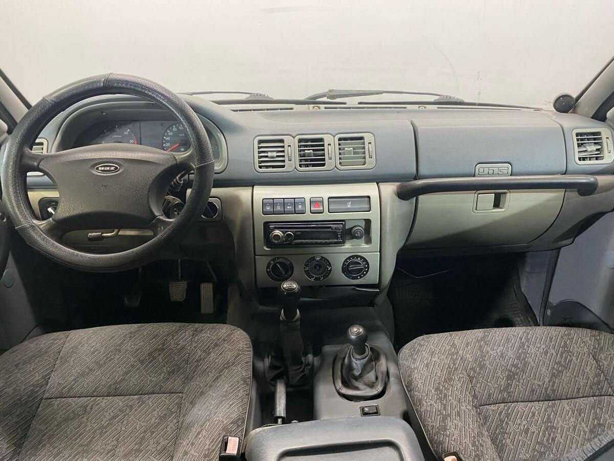 УАЗ Patriot с пробегом — 2006 год. Фото: #8