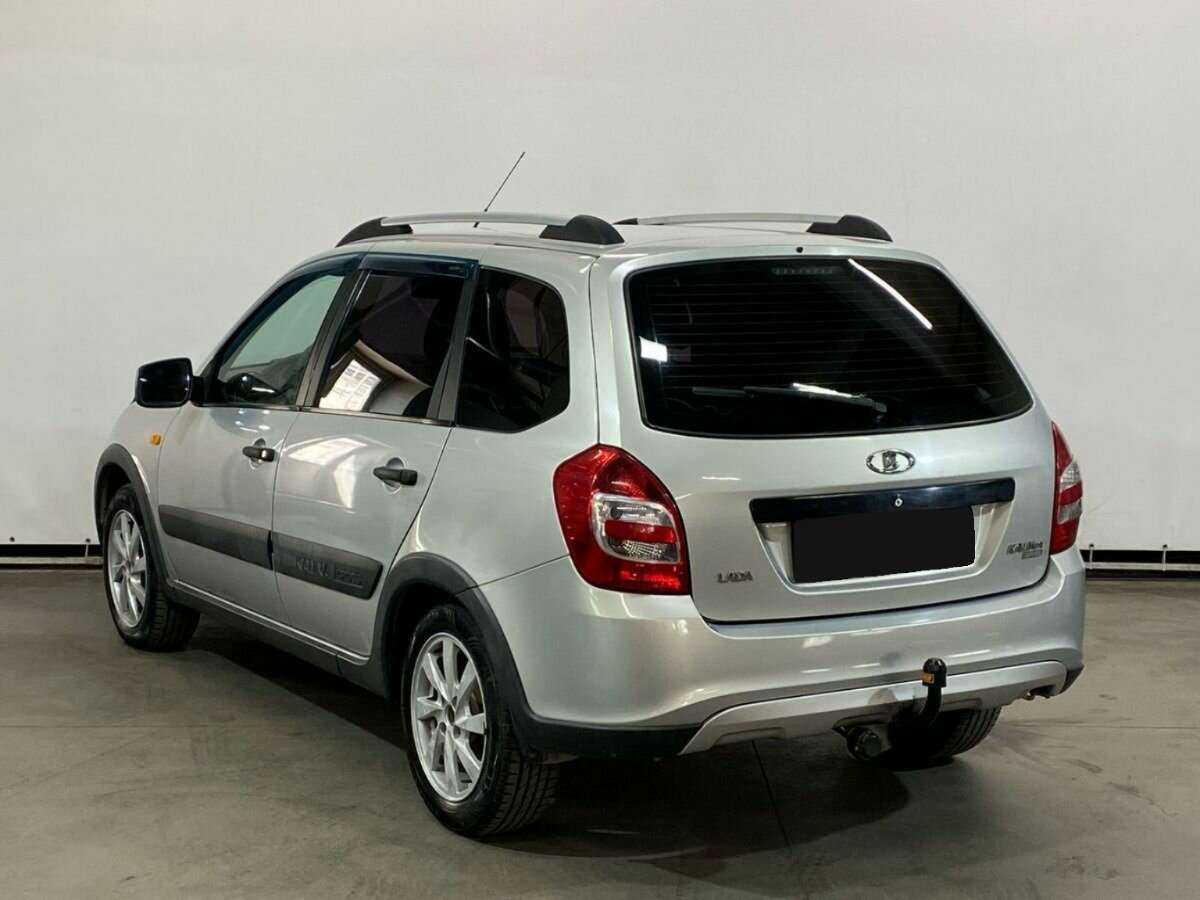 Lada (ВАЗ) Kalina с пробегом — 2015 год. Фото: #6