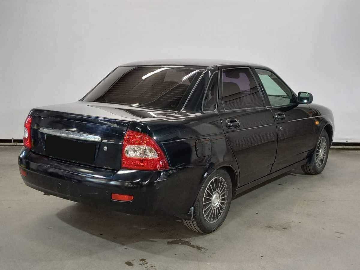 Lada (ВАЗ) Priora с пробегом — 2010 год. Фото: #4