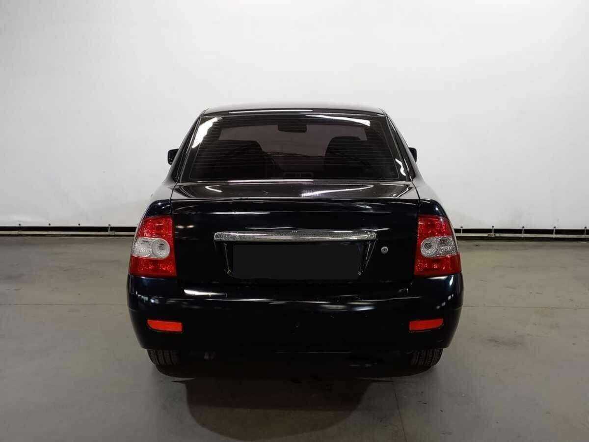 Lada (ВАЗ) Priora с пробегом — 2010 год. Фото: #5